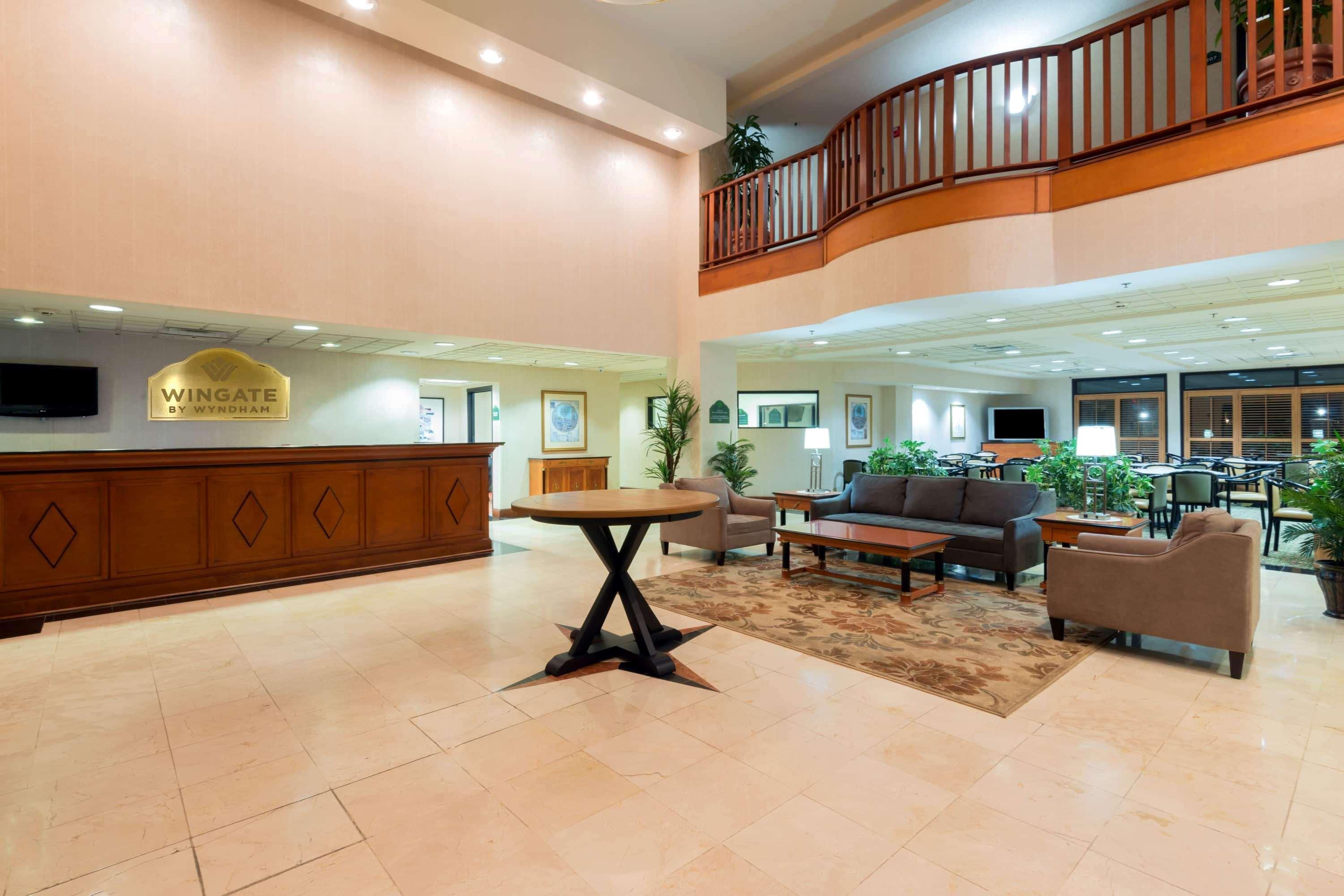 Wingate By Wyndham Montgomery Exterior photo