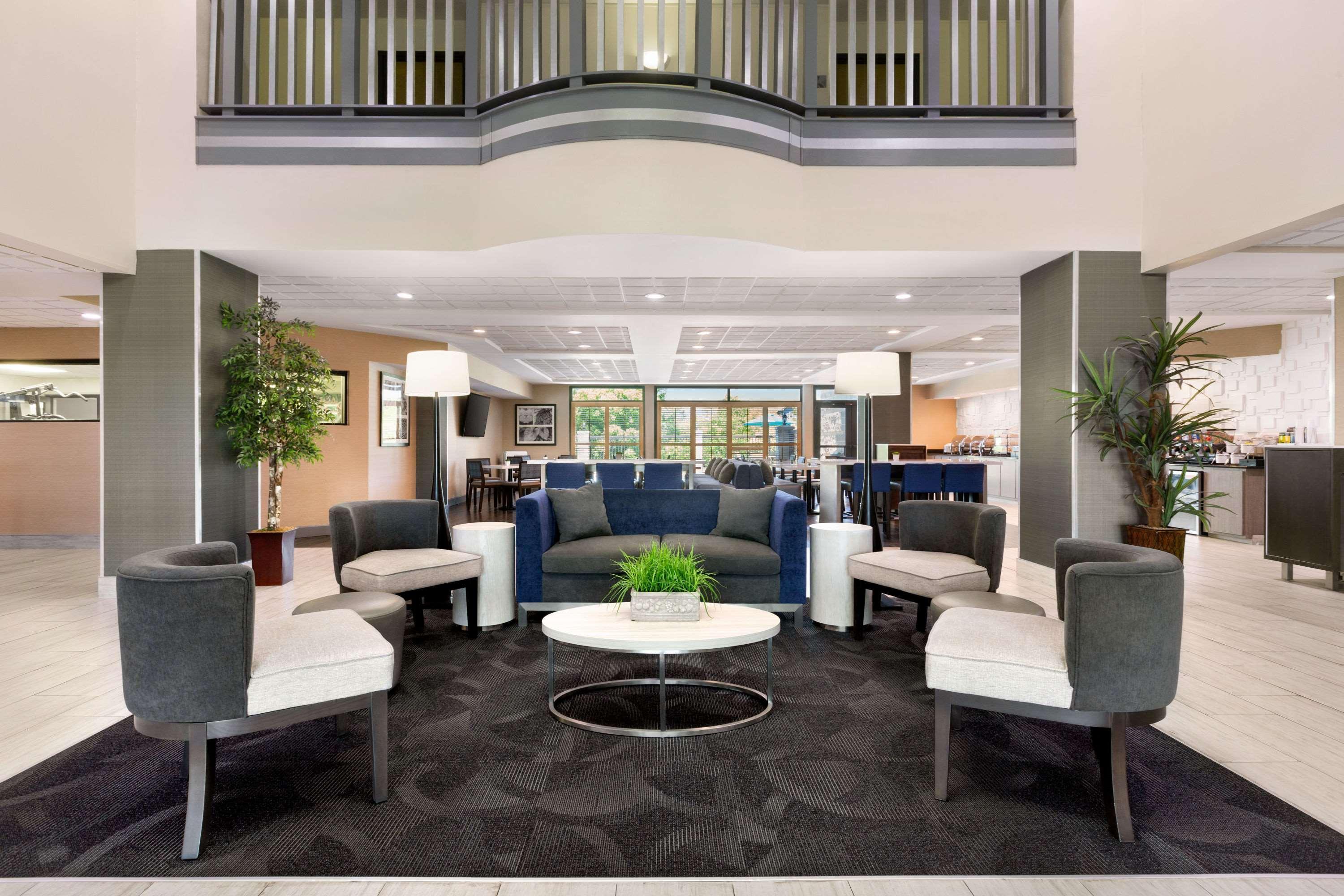 Wingate By Wyndham Montgomery Exterior photo
